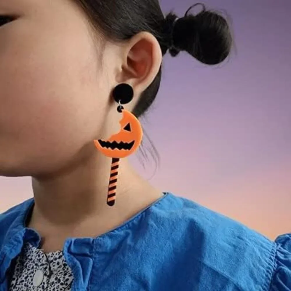 N/A halloween earring
